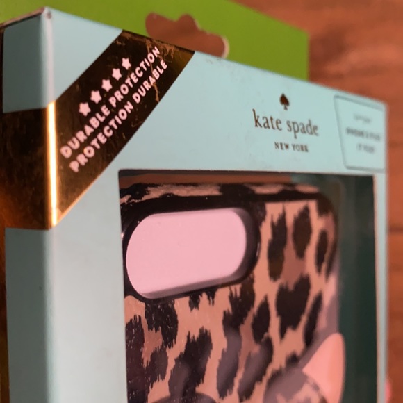 Kate Spade Leopard Appliqué iPhone 8/7 Plus Case - Picture 8 of 8